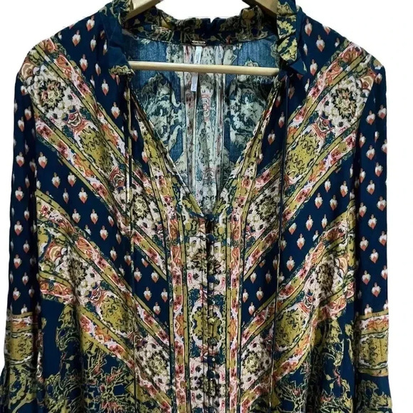 Free People Women's Magic Mystery Tunic Top Bell Sleeve Blouse Petite Small - Picture 4 of 8